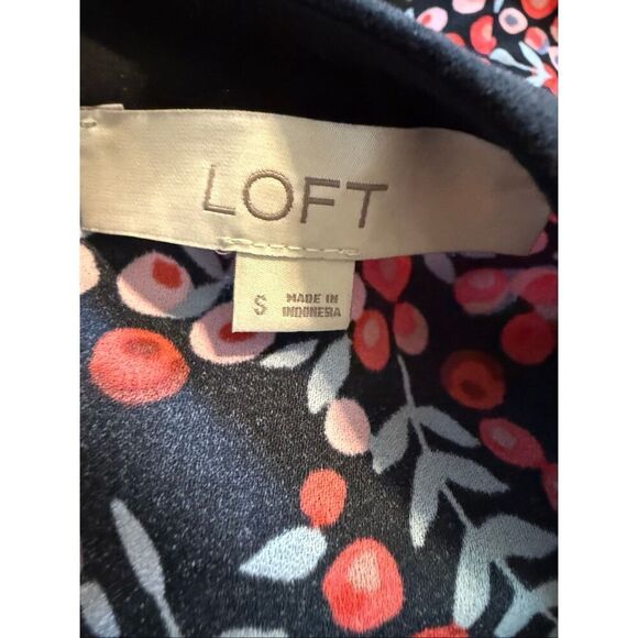 Loft Size S Long Sleeve Shift Dress Red Berry Floral Velvet Trim Cutout Fall - Picture 13 of 14